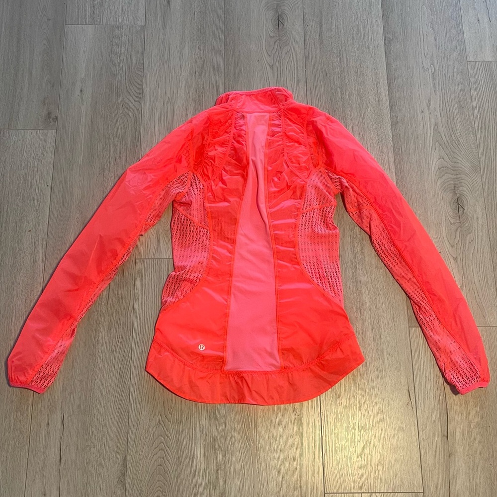 Lululemon Run: Nothin' To Hide Jacket - Flash Light Neon Lace Windbreaker - Picture 12 of 12